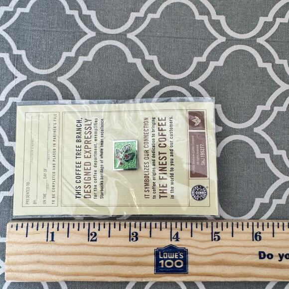 Starbucks Barista Apron Pin Employee Award Brand New - Picture 4 of 5